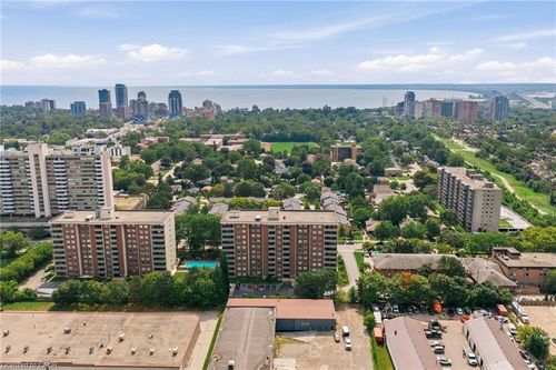 203-1415 Ghent Ave, Burlington, ON, L7S1X4 | Card Image