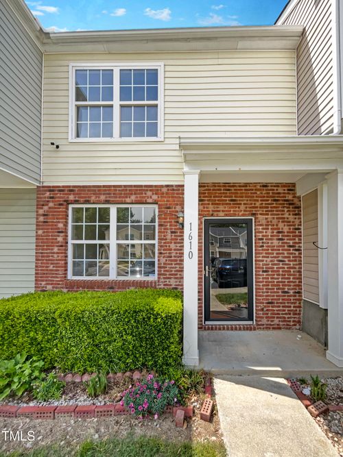 1610 Oxleymare Dr, Raleigh, NC, 27610-6595 | Card Image