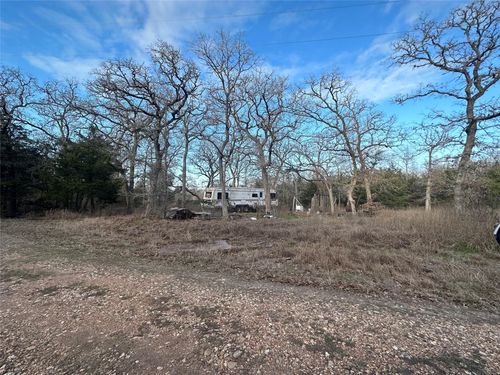 104 Rainbow Cir, Somerville, TX, 77879-5816 | Card Image