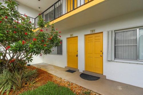 107-3000 Lake Osborne Dr, Lake Worth Beach, FL, 33461-5965 | Card Image