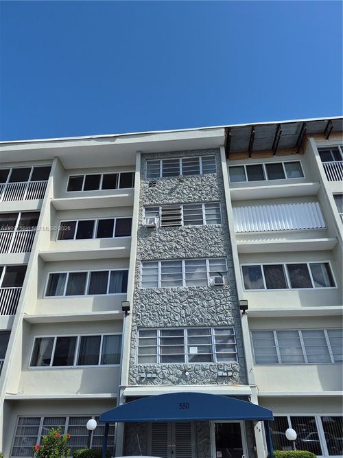 apt-202e-330 Se 2nd St, Hallandale Beach, FL, 33009-5691 | Card Image