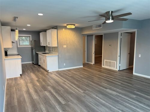 apt-203-3810 Inwood Rd, Dallas, TX, 75209-5836 | Card Image