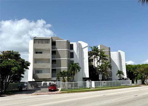 apt-505-2000 Biarritz Dr, Miami Beach, FL, 33141-4470 | Card Image