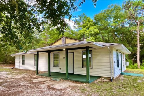 1150 Coral Farms Rd, FLORAHOME, FL, 32140-1313 | Card Image