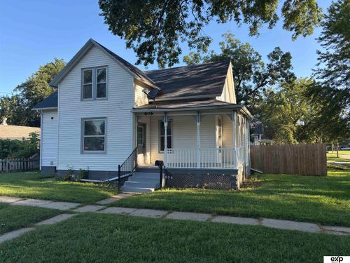 606 W 10th St, Fremont, NE, 68025-4016 | Card Image