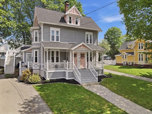 2-33 Brunswick Park, Melrose, MA, 02176-1701 | Card Image