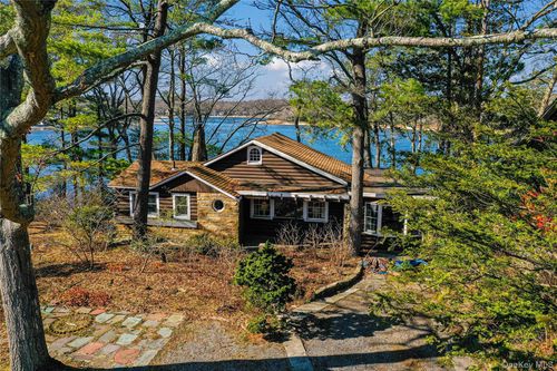 97 Lakeside Trl, Ridge, NY, 11961-2224 | Card Image