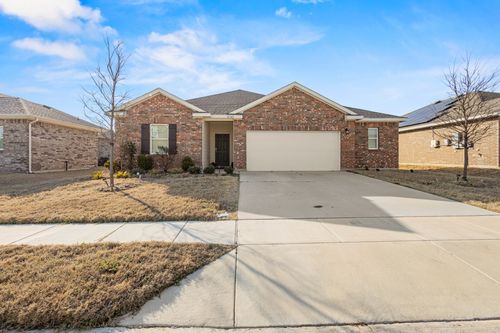 2305 Frio River Rd, Glenn Heights, TX, 75154-5666 | Card Image