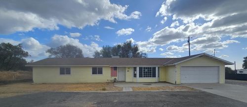 46330 Van Teri Rd, Coarsegold, CA, 93614-9104 | Card Image