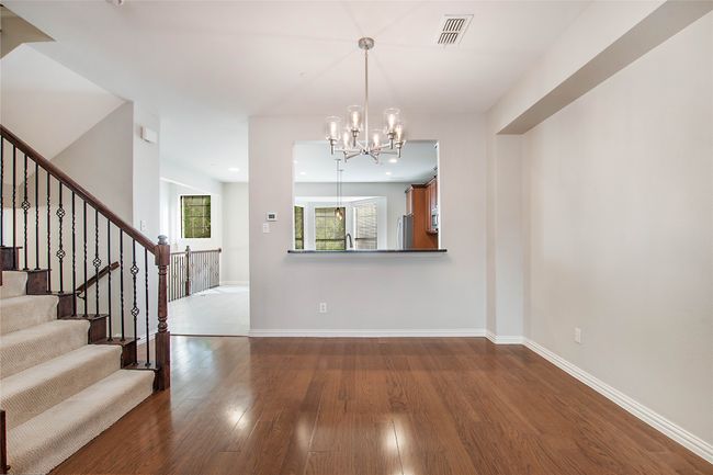 1511 Biltmore Ln, Townhouse with 3 bedrooms, 4 bathrooms and null parking in Irving TX | Image 8