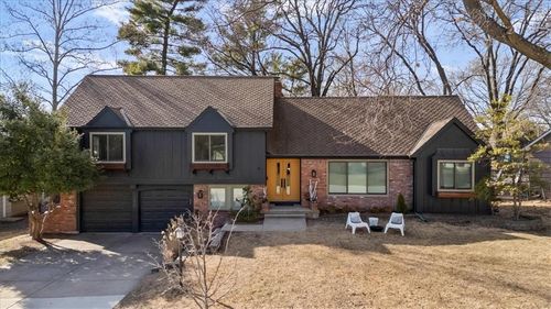 10206 Linden St, Overland Park, KS, 66207-3455 | Card Image