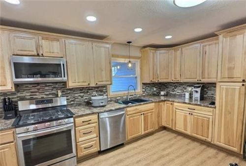 506 W South St, Nevada, MO, 64772-3259 | Card Image