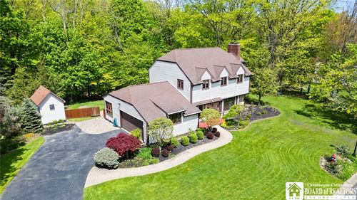 24 Castile Dr, Fredonia, NY, 14063-2315 | Card Image