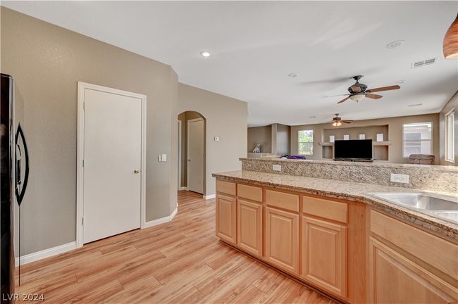 8112 Jasmine Hollow Ct, House other with 3 bedrooms, 3 bathrooms and null parking in Las Vegas NV | Image 18