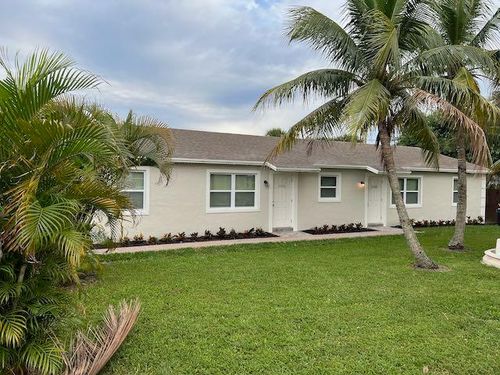 3348 Cherokee Ave, West Palm Beach, FL, 33409-5098 | Card Image
