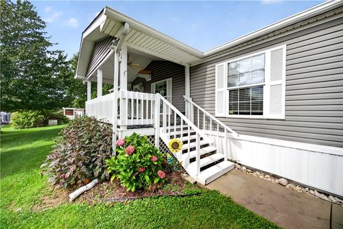 308 Shenandoah Dr, Valencia, PA, 16059-2632 | Card Image