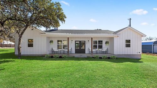 906 10th St, Blanco, TX, 78606 | Card Image