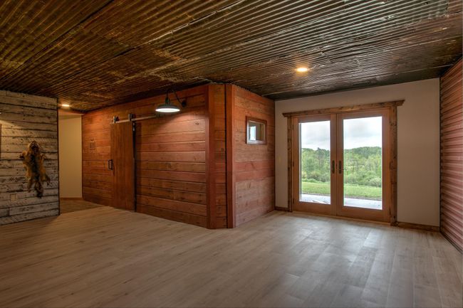 Walk out to patio from family room. | Image 22