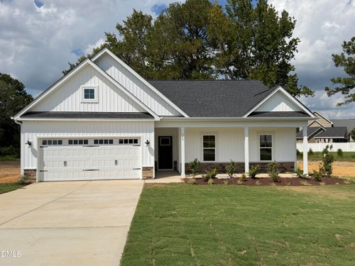 380 Thorntons Creek Dr, Erwin, NC, 28339 | Card Image