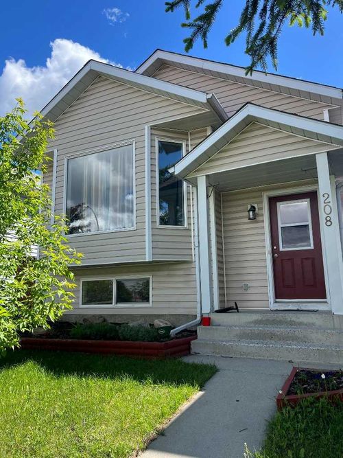 208 Erin Meadow Green Se, Calgary, AB, T2B3G3 | Card Image