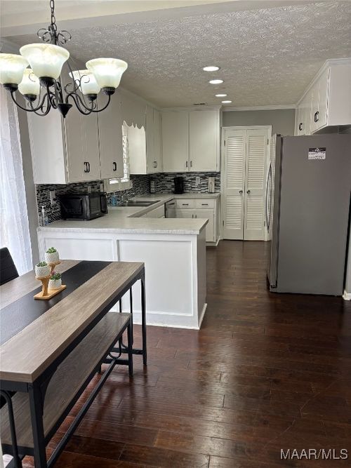 3255 Lancaster Ln, Montgomery, AL, 36106-2634 | Card Image