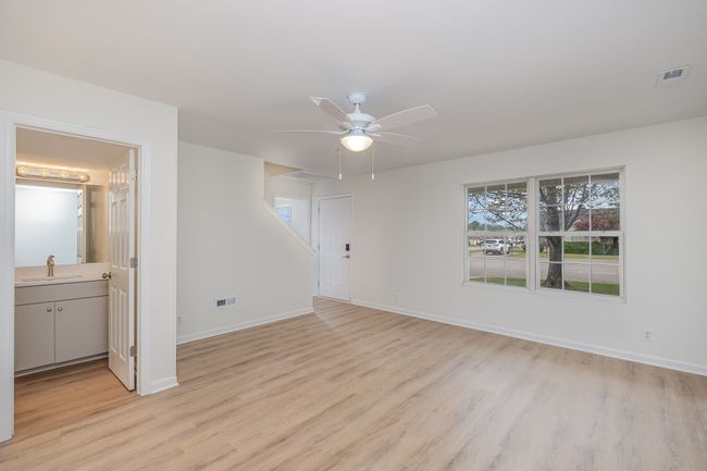 Living Room | Image 5