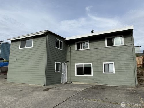 5955 23rd Ave S, Seattle, WA, 98108-2945 | Card Image