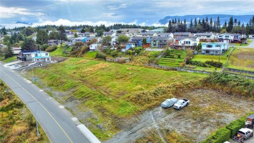 2011 Pioneer Hill Dr, Port Mcneill, BC, V0N2R0 | Card Image