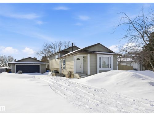 9009 102 Ave, Morinville, AB, T8R1B5 | Card Image