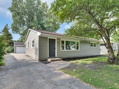 809 102nd St, Pleasant Prairie, WI, 53158-5417 | Card Image