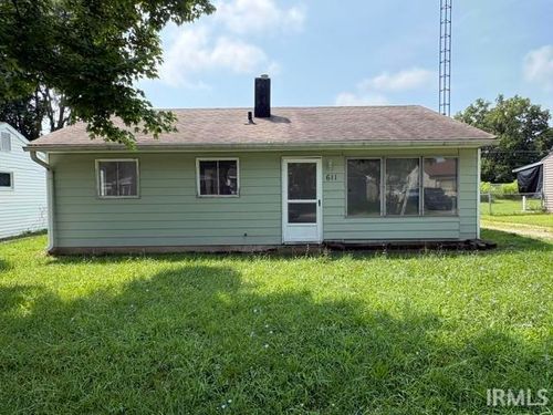 611 E Linda Layne, Muncie, IN, 47303-2046 | Card Image