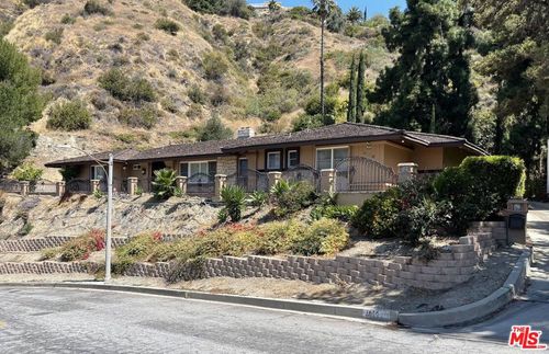 1830 Maginn Drive, Glendale, CA, 91202 | Card Image