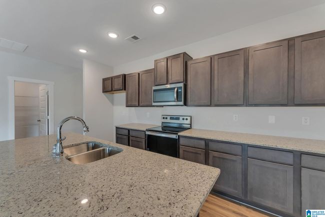 8064 Kimbrell Station Loop, House other with 4 bedrooms, 3 bathrooms and null parking in MCCALLA AL | Image 6