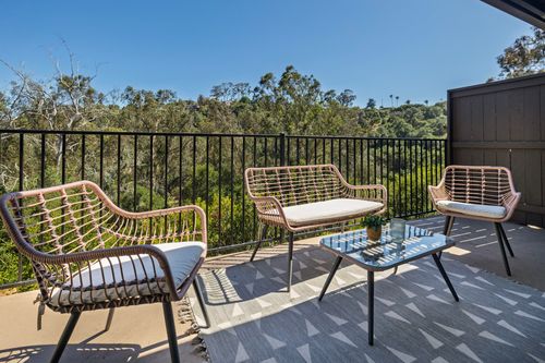 apt-1-977 Miramonte Dr, SANTA BARBARA, CA, 93109-1374 | Card Image
