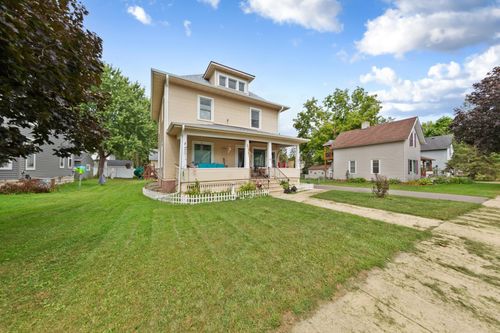 422 1st St Nw, Faribault, MN, 55021-5006 | Card Image