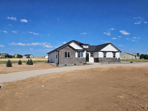 16505 Fairbanks Ct N, Platteville, CO, 80651-9332 | Card Image