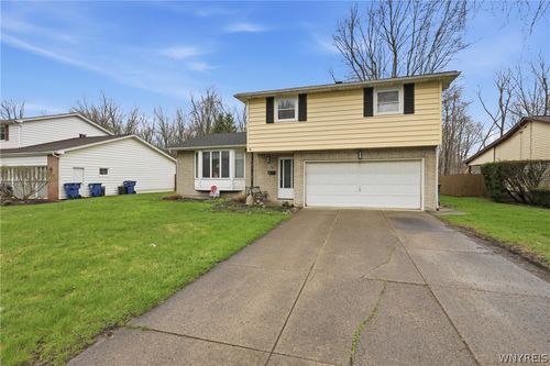 23 Burgundy, Amherst, NY, 14228 | Card Image