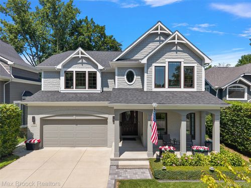 612 7th St, Rochester, MI, 48307-1404 | Card Image