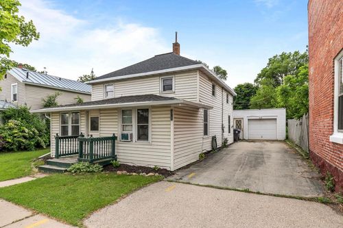 115 W Main Street, WEYAUWEGA, WI, 54983 | Card Image