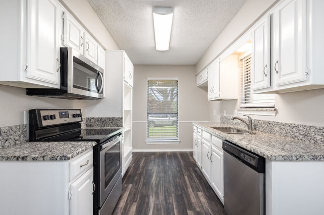 1602 Walker Dr, House other with 3 bedrooms, 2 bathrooms and null parking in Carrollton TX | Image 10