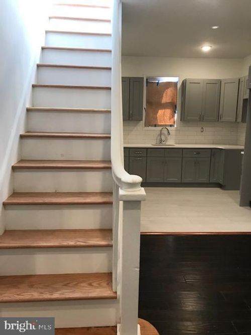 1600 Rowan St, PHILADELPHIA, PA, 19140-1810 | Card Image