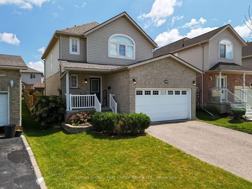 293 Huck Cres, Kitchener, ON, N2N3M8 | Card Image