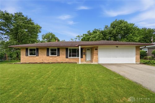 8032 Washington Park Dr, Dayton, OH, 45459-3653 | Card Image