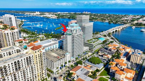 ph-3n-222 Lakeview Ave, West Palm Beach, FL, 33401-6151 | Card Image