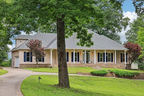 1741 Riverhaven Dr, Adams, TN, 37010-8946 | Card Image