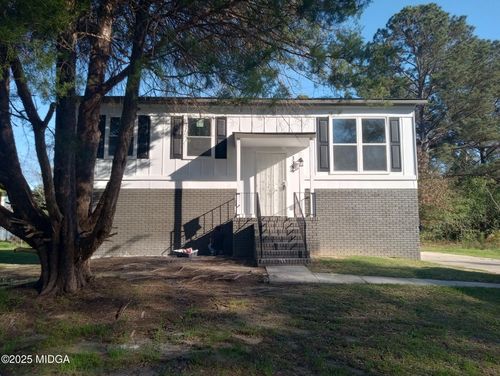 3389 Majestic Ln, Macon, GA, 31217-6216 | Card Image