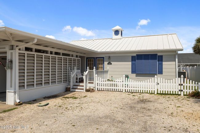 104 Bay View Blvd, House other with 3 bedrooms, 3 bathrooms and 1 parking in Atlantic Beach NC | Image 44