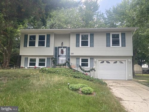 1005 Stoddert Ave, WALDORF, MD, 20602-2916 | Card Image