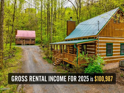 16471649 Bear Valley Rd, Sevierville, TN, 37876 | Card Image