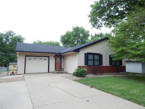 237 Fairlane St, Lansing, KS, 66043-1215 | Card Image